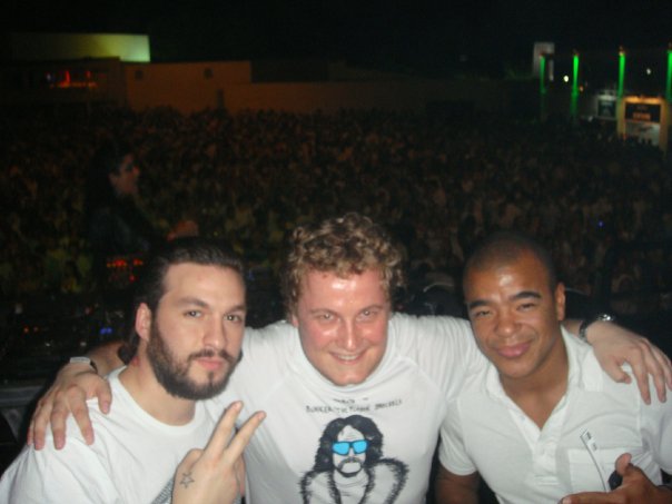 Pic Schmitz | Steve Angello, me and Erick Morillo at Phenomenal White | Stage Music Park | Florianópolis, SC - BRAZIL