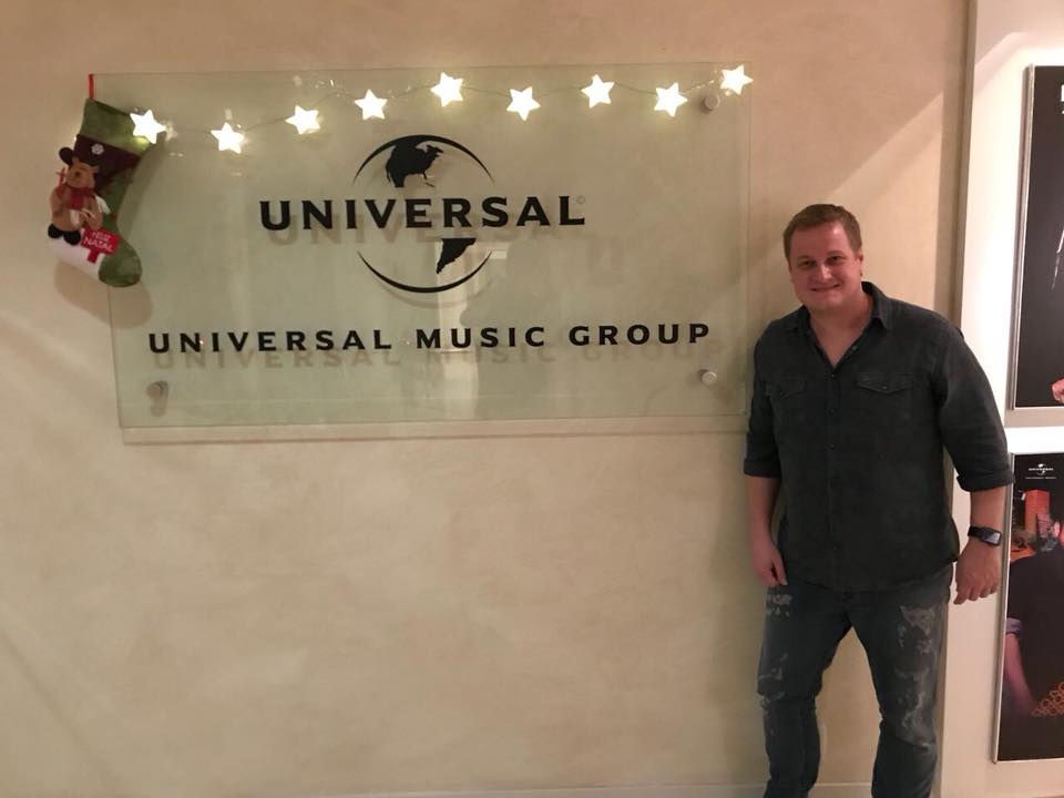 Pic Schmitz | Signing with Universal Music Group | Universal Music Brasil | Rio de Janeiro, RJ - BRAZIL